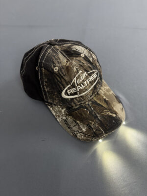 Boné Realtree com Lanterna Embutida