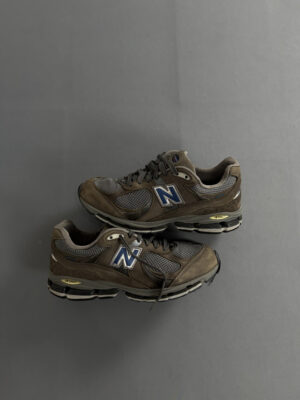 New Balance 2002R