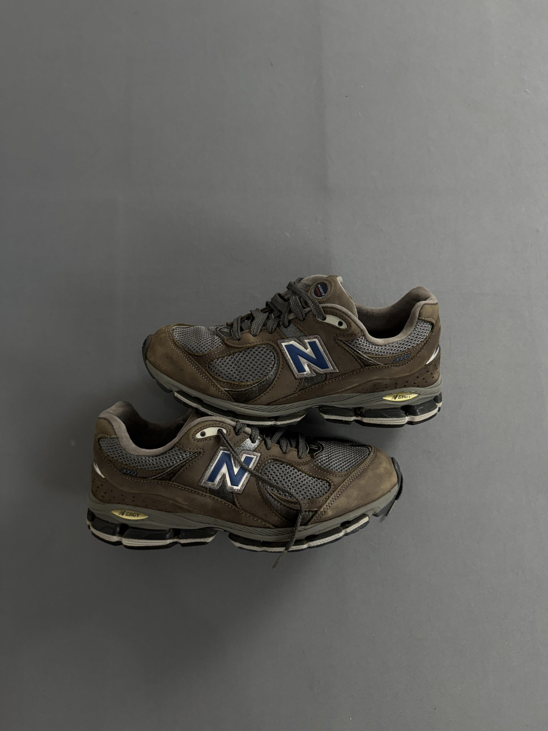 New Balance 2002R