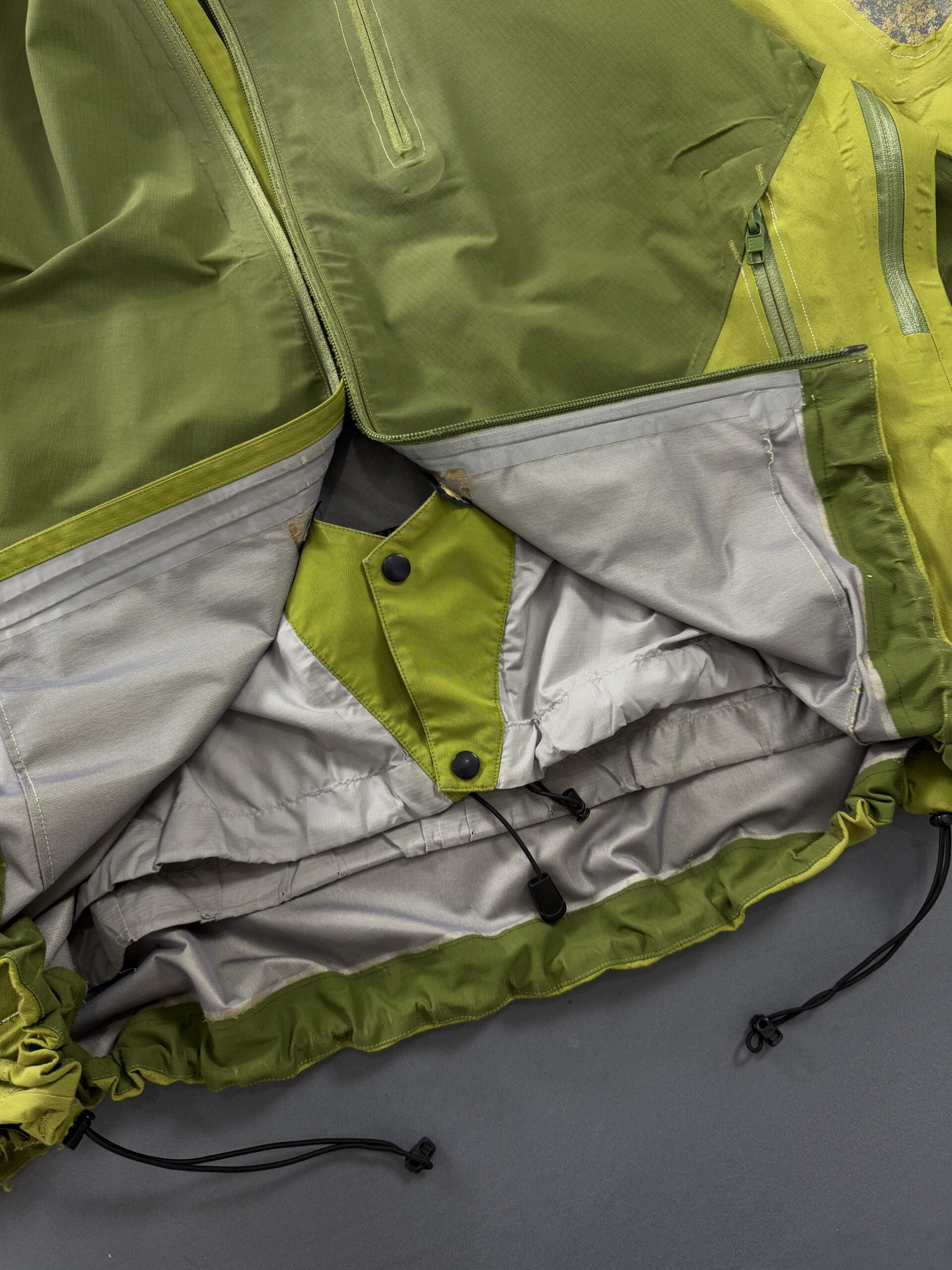 Jaqueta Arc'teryx Sidewinder - Verde - Imagem 9