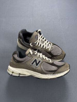 New Balance 2002R