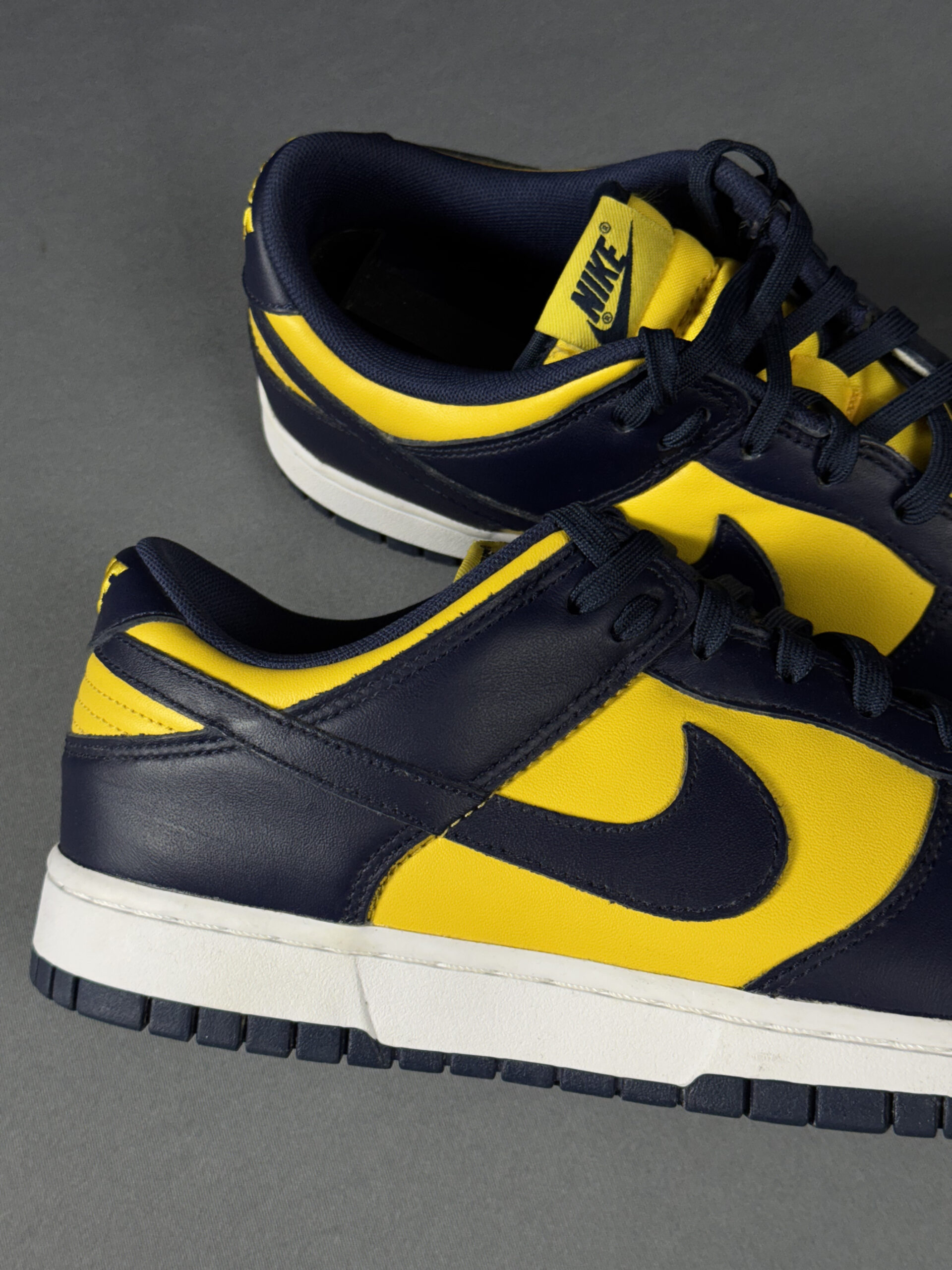 Nike Dunk Low Michigan - Imagem 2