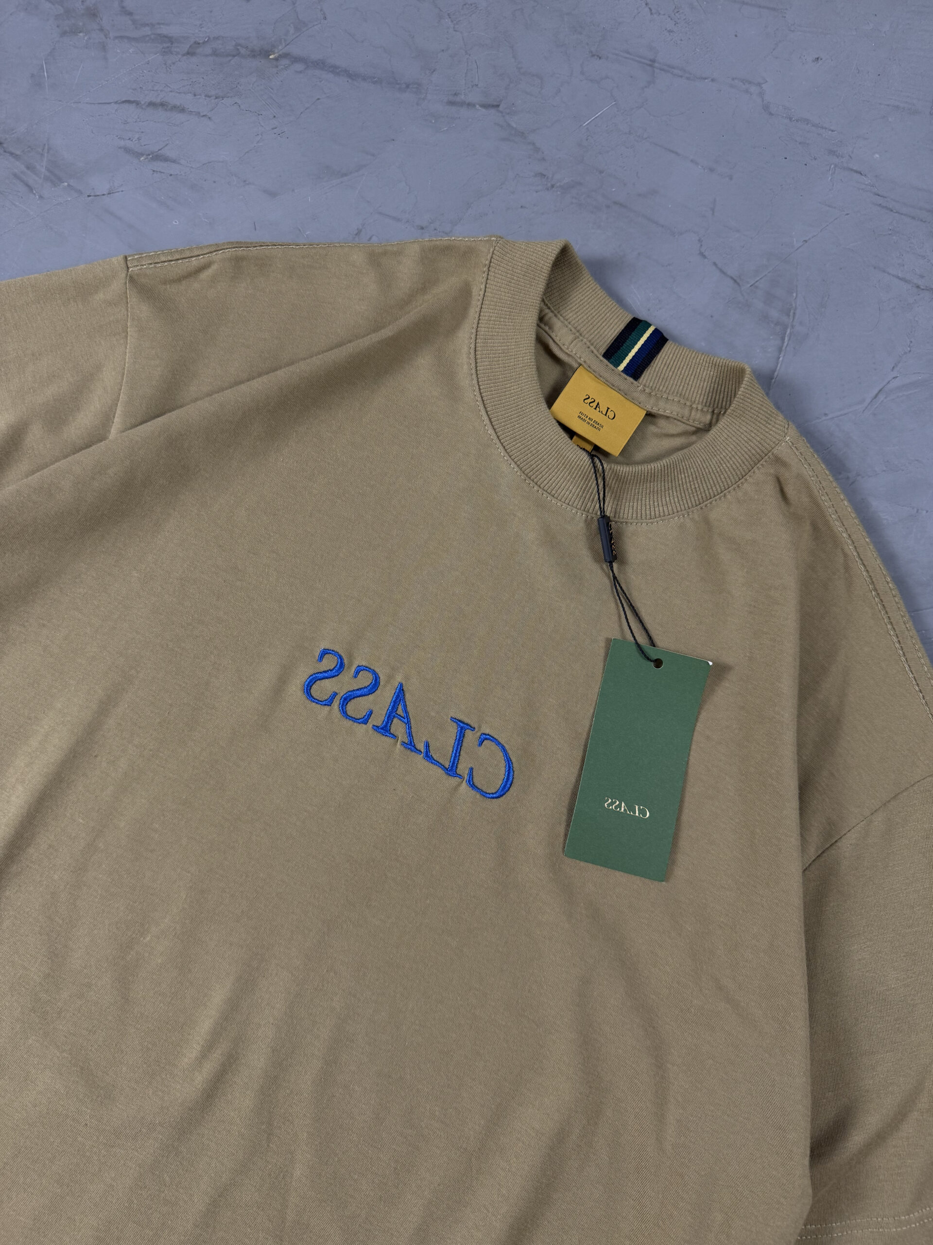 T-Shirt Class Inverso - Bege - Imagem 2