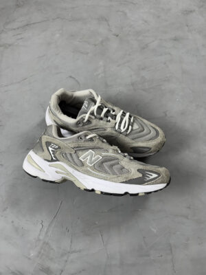 New Balance 725