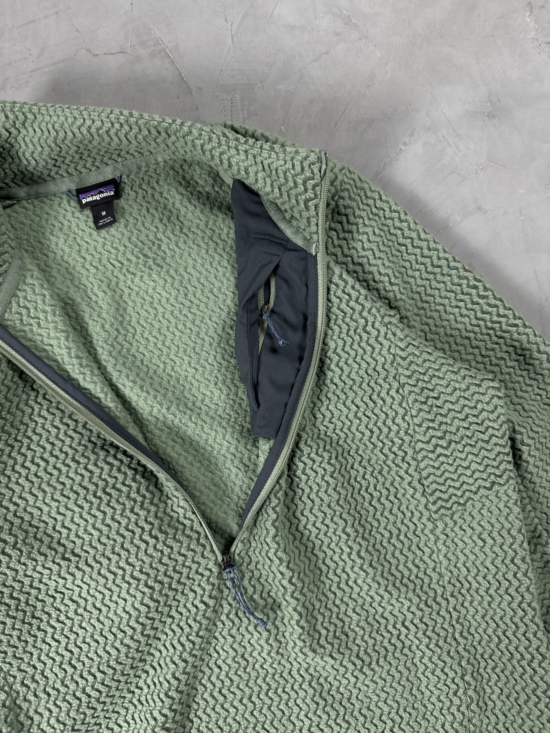 Fleece Patagonia R1 Air Zip Neck - Imagem 6