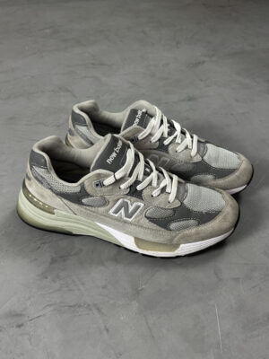 Tênis New Balance 992