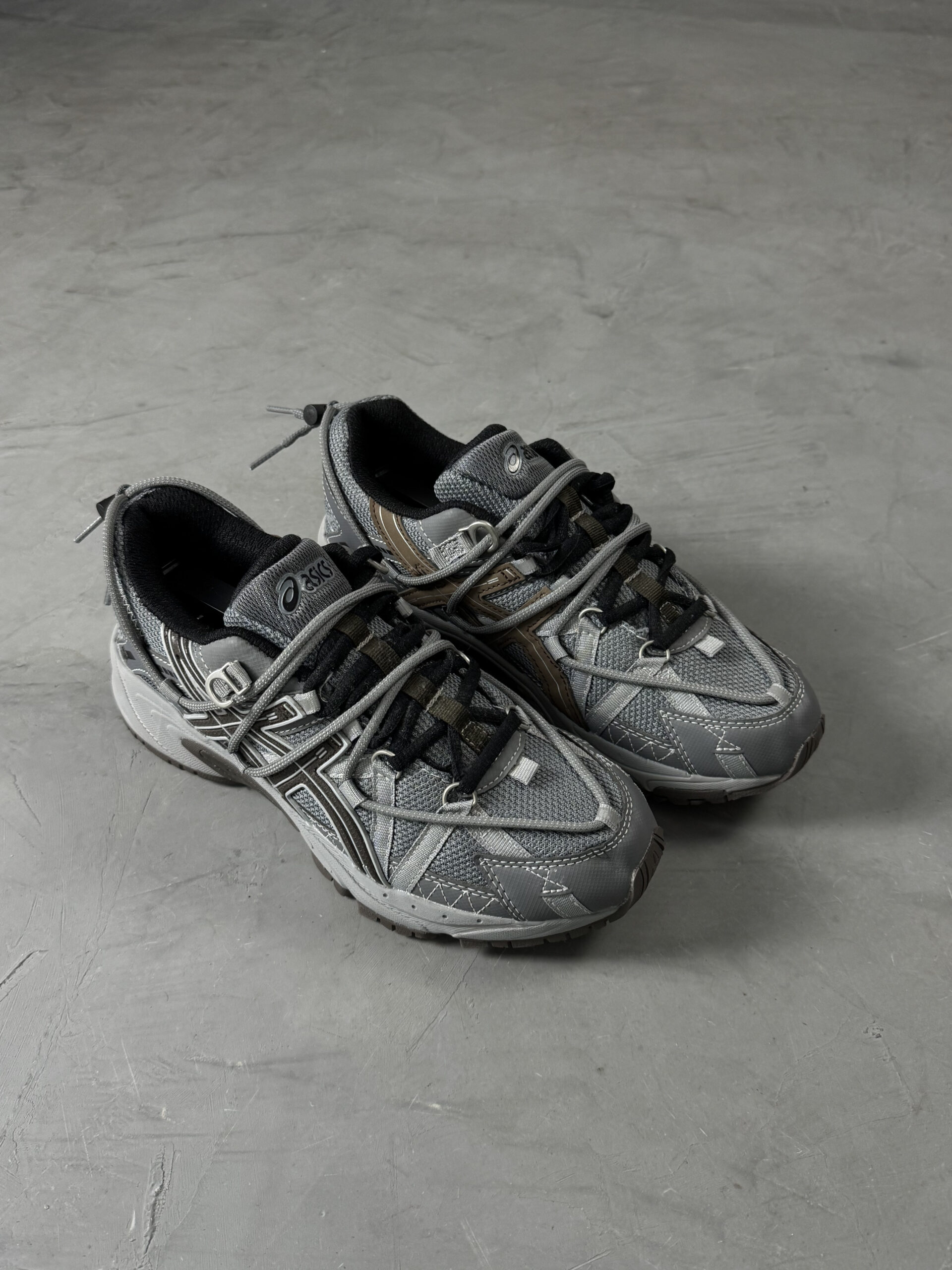 ASICS Gel-Kahana TR V2 Sneakers